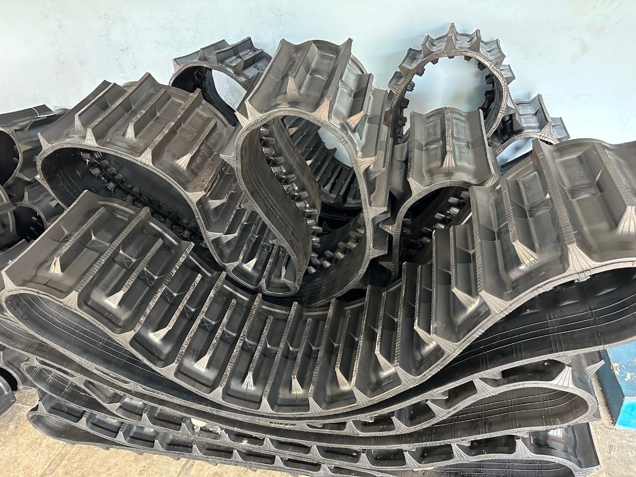Genuine Harvester Rubber Tracks 550-90-56 and 500-90-56